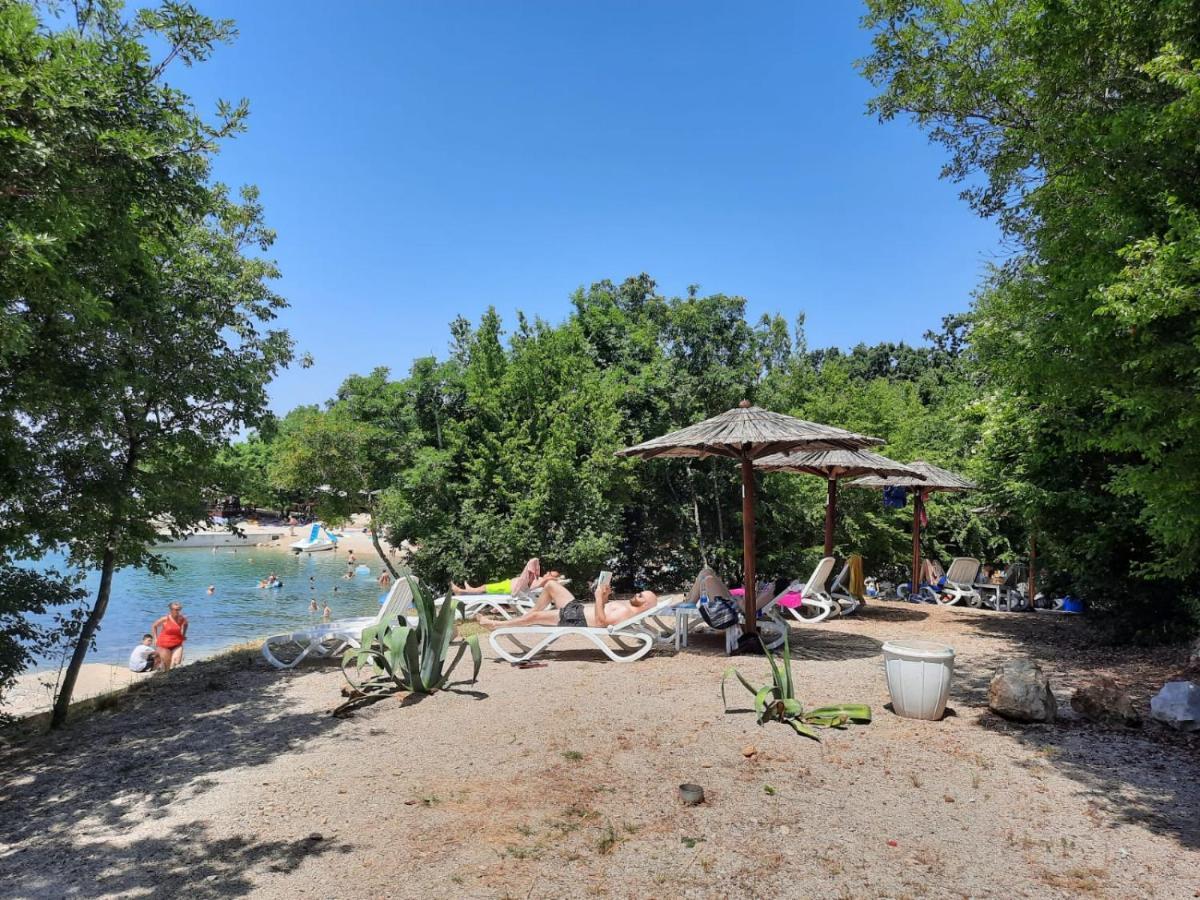 Njivice, Otok Krk, Apartman Dora Eksteriør bilde